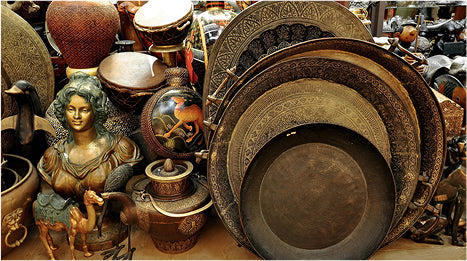 Pro Tips for Thrifting & Styling Vintage Finds